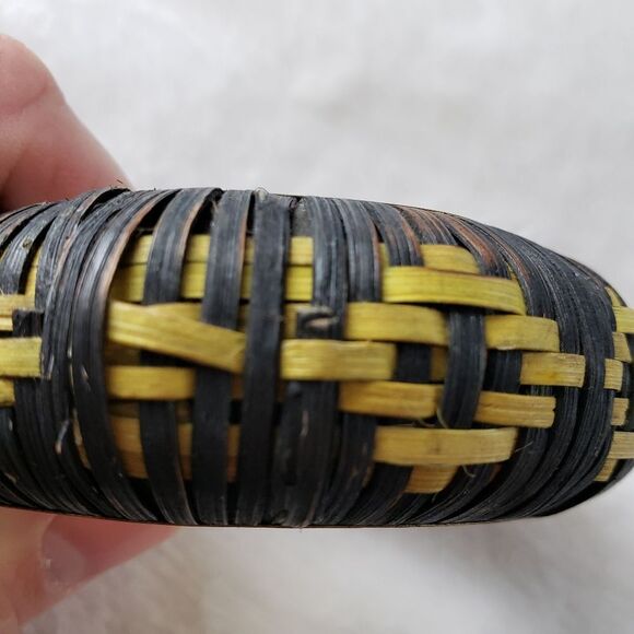 Jewelmint Manta Basket Bracelet - Picture 2 of 7